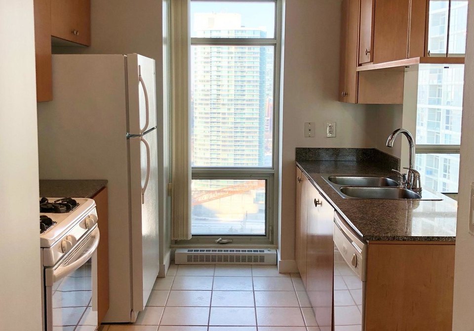 35-mariner-terrace-toronto-ontario-c12483578