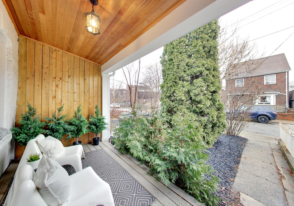 50-lippincott-street-toronto-ontario-c12483608