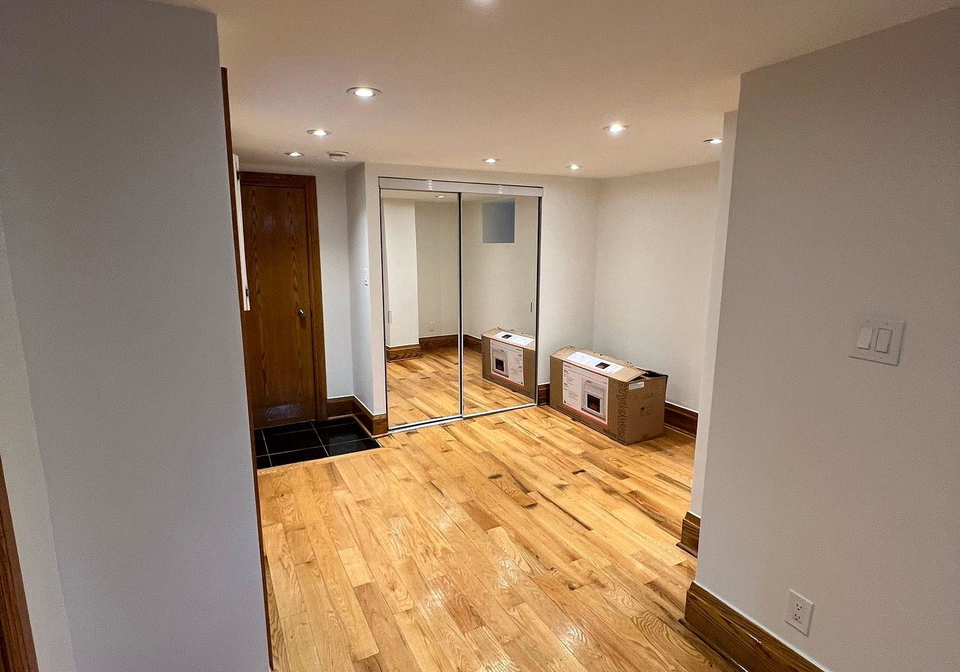 181-st-clair-avenue-e-toronto-ontario-c12483739
