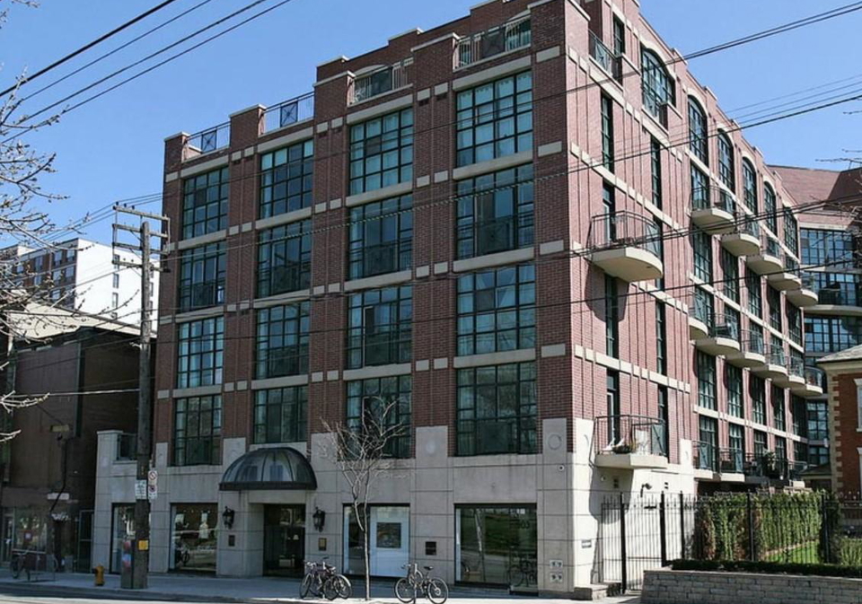 901-queen-street-w-toronto-ontario-c12483794