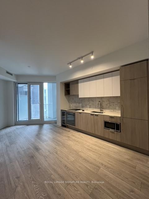 2020-bathurst-street-toronto-ontario-c12483894