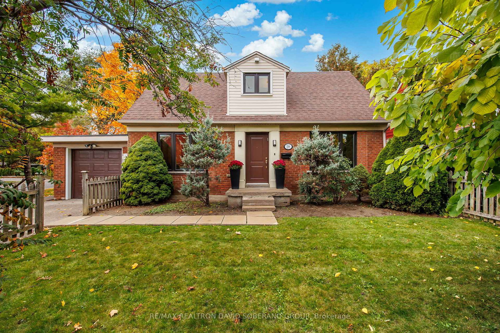 28-touraine-avenue-toronto-ontario-c12483951