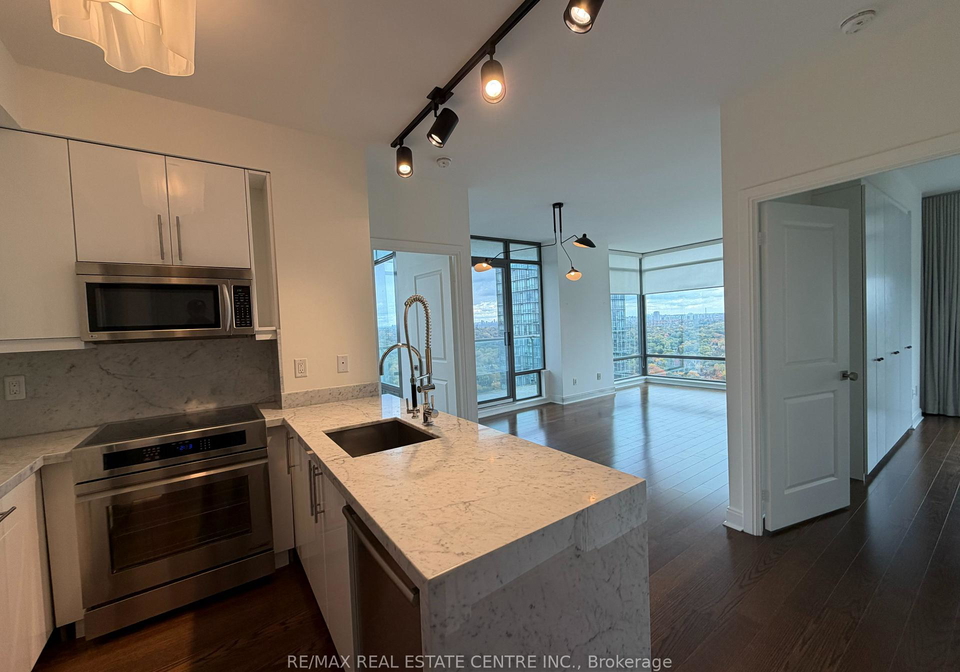 18-yorkville-avenue-toronto-ontario-c12483999