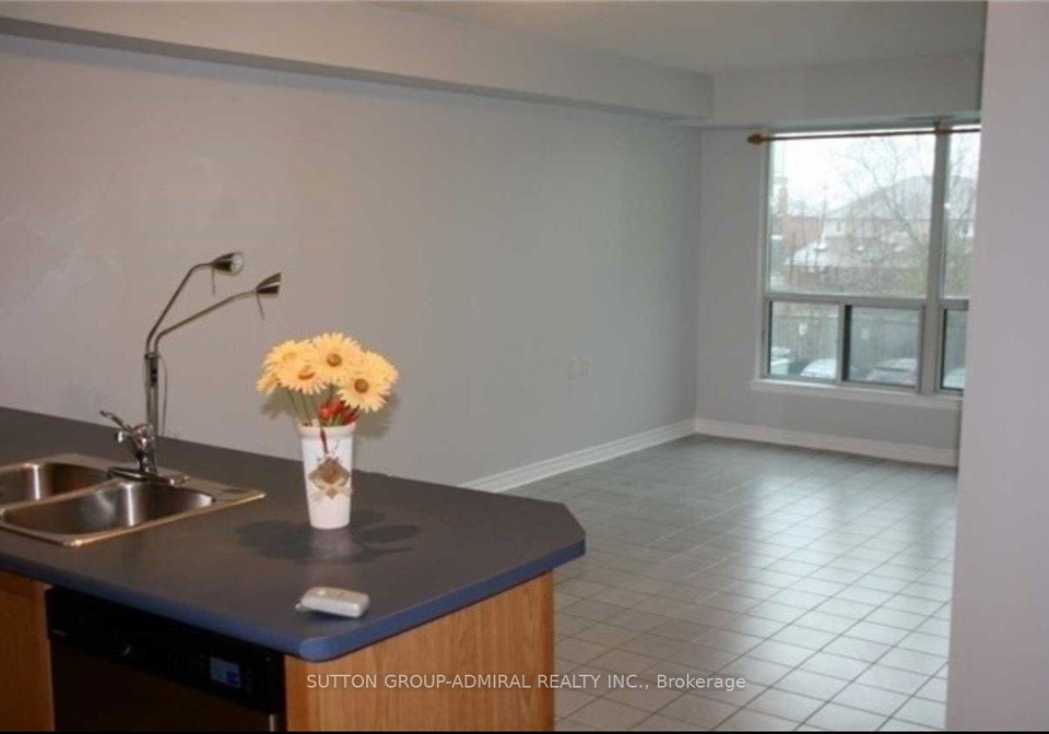 890-sheppard-avenue-w-toronto-ontario-c12484083