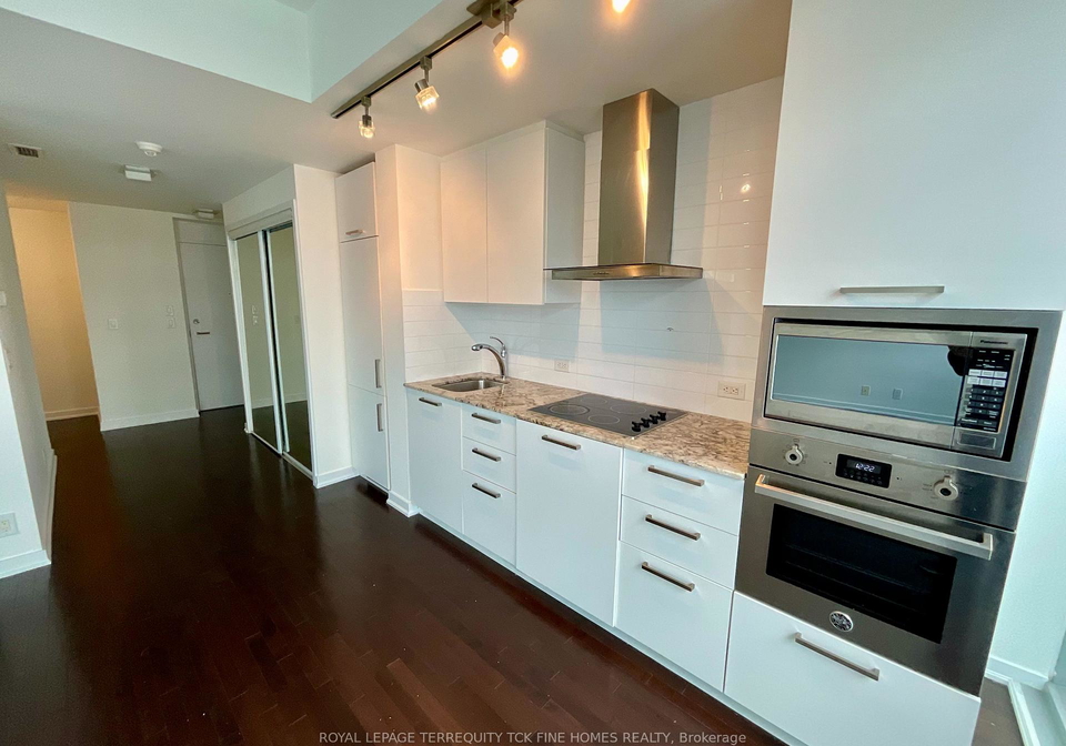 14-york-street-toronto-ontario-c12484549
