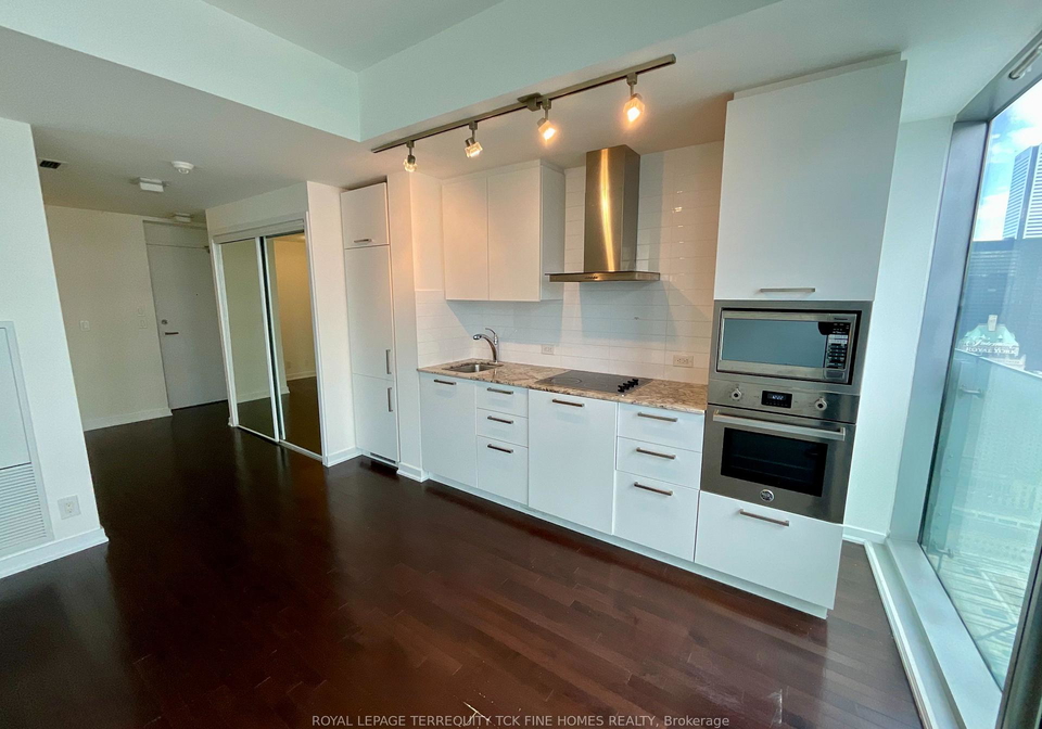 14-york-street-toronto-ontario-c12484549