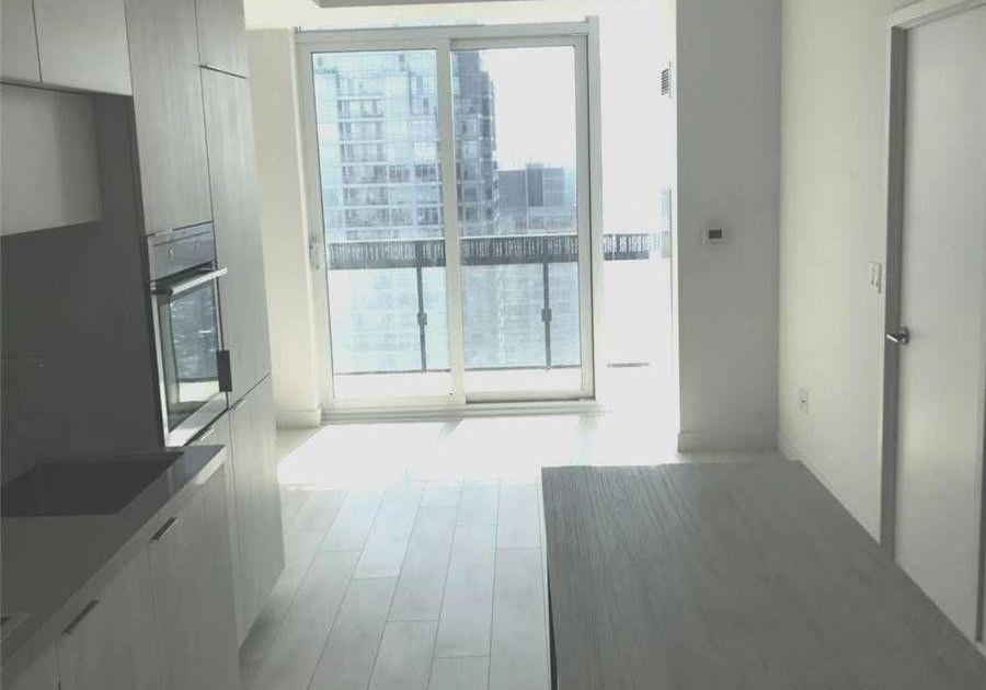 8-eglinton-avenue-e-toronto-ontario-c12484868