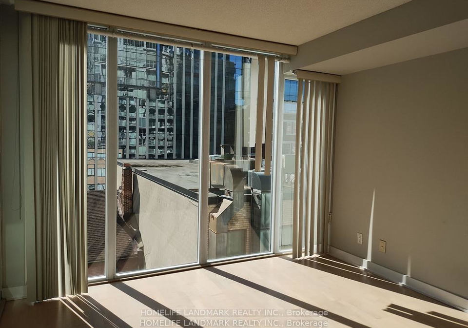 21-nelson-street-toronto-ontario-c12484922