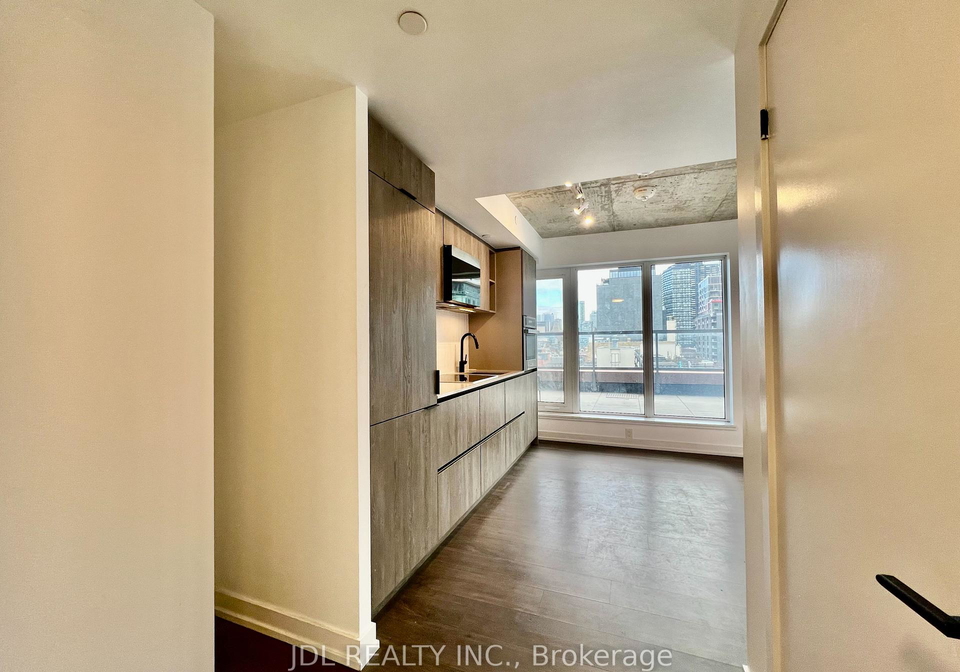 2-augusta-avenue-toronto-ontario-c12484935