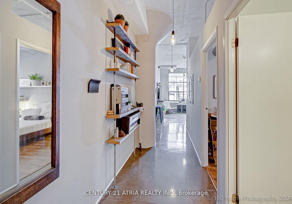 383-adelaide-street-toronto-ontario-c12485015