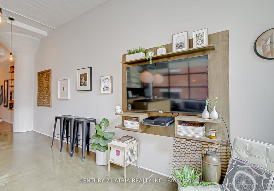 383-adelaide-street-toronto-ontario-c12485015