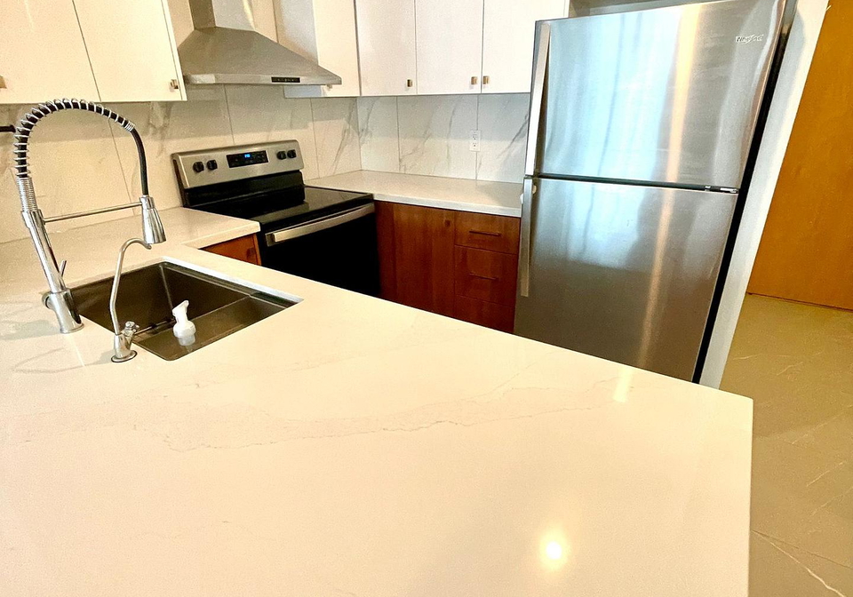 600-queens-quay-w-toronto-ontario-c12485116