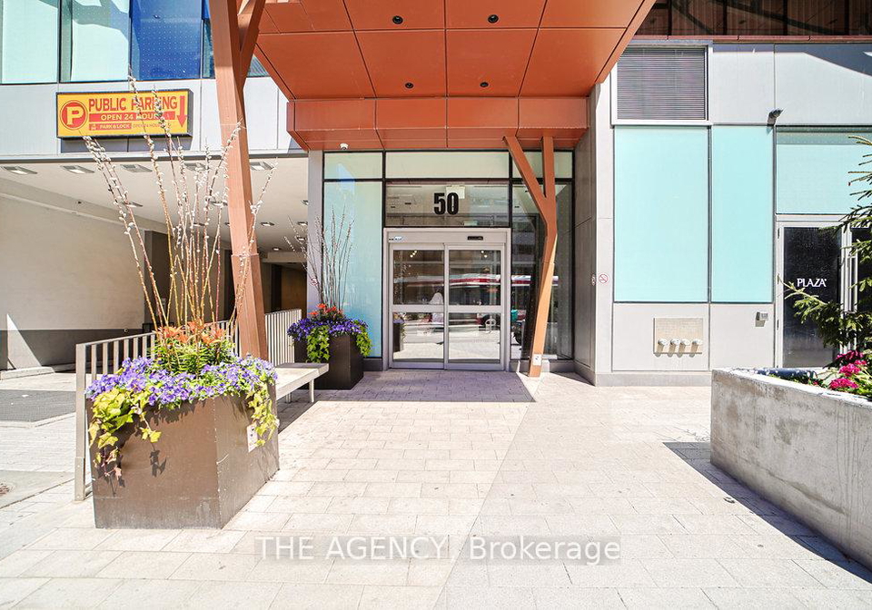 50-wellesley-street-e-toronto-ontario-c12485283