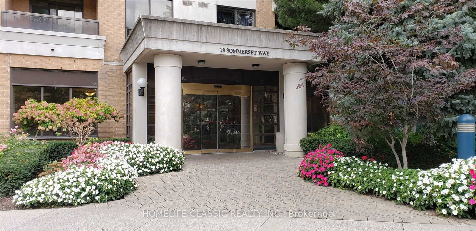 18-sommerset-way-north-york-ontario-c12485769