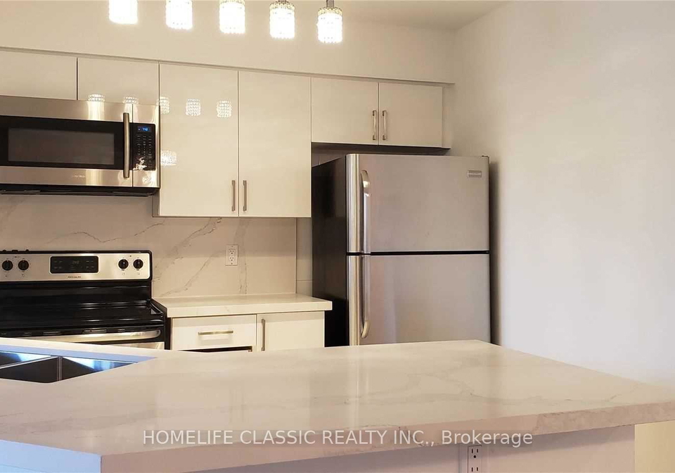 18-sommerset-way-north-york-ontario-c12485769