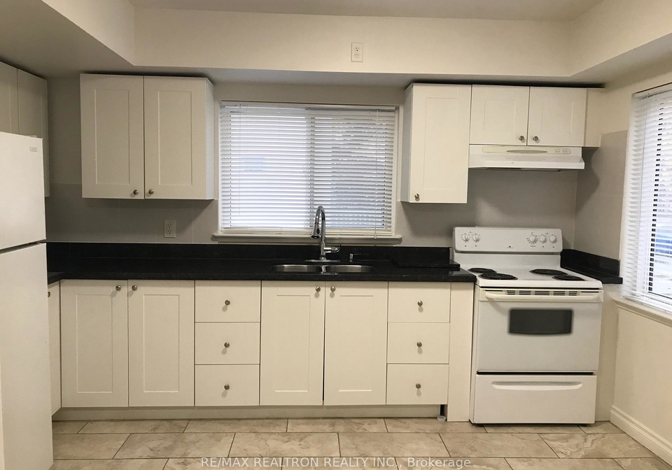 60-finch-avenue-e-north-york-ontario-c12486341