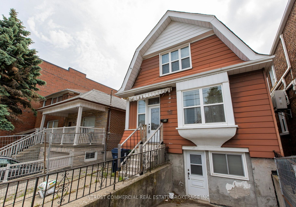 464-oakwood-avenue-toronto-ontario-c12486509