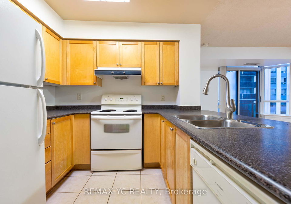 155-beecroft-road-toronto-ontario-c12486695