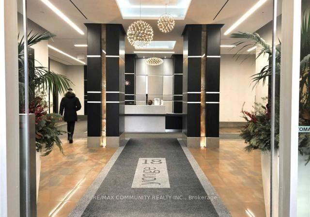18-yonge-street-toronto-ontario-c12486789