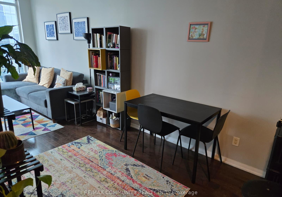18-yonge-street-toronto-ontario-c12486789