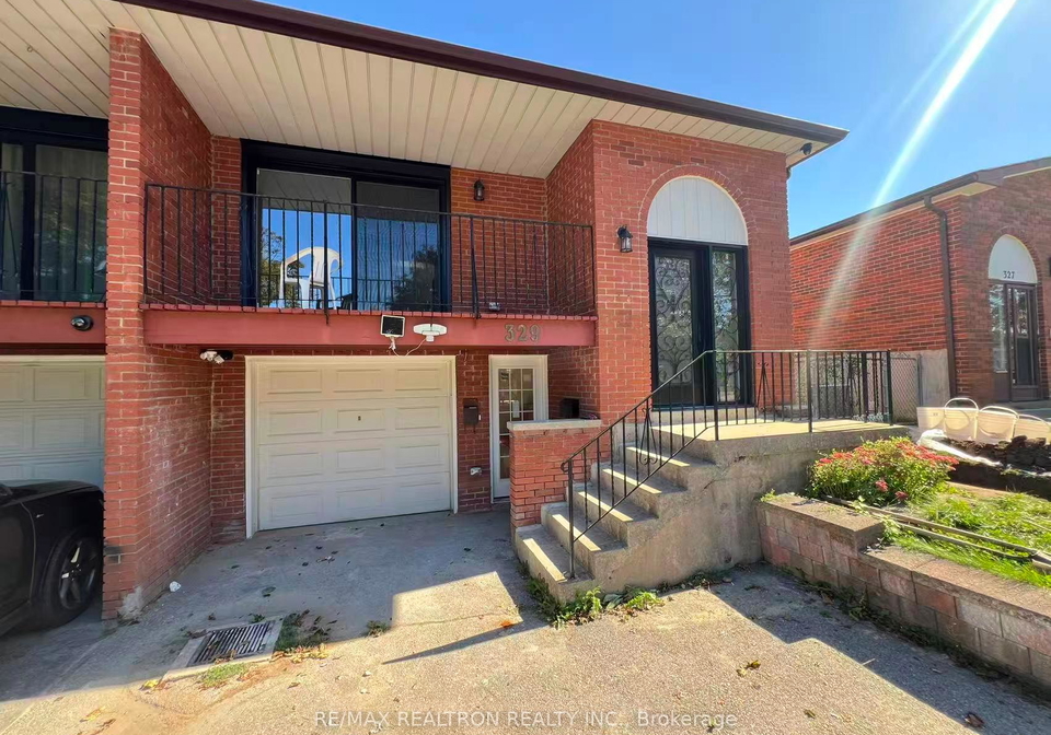 329-cherokee-boulevard-north-york-ontario-c12486943