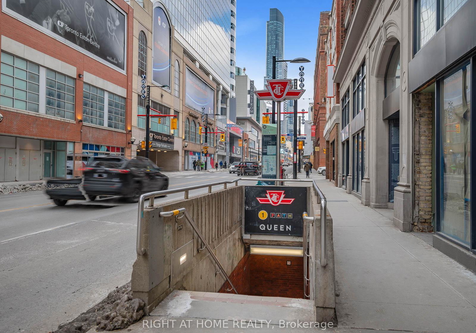 197-yonge-street-toronto-ontario-c12486961