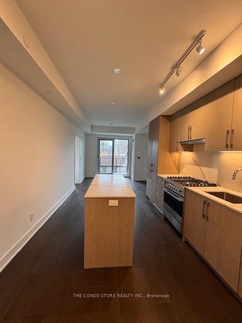 8-manor-road-w-toronto-ontario-c12486969