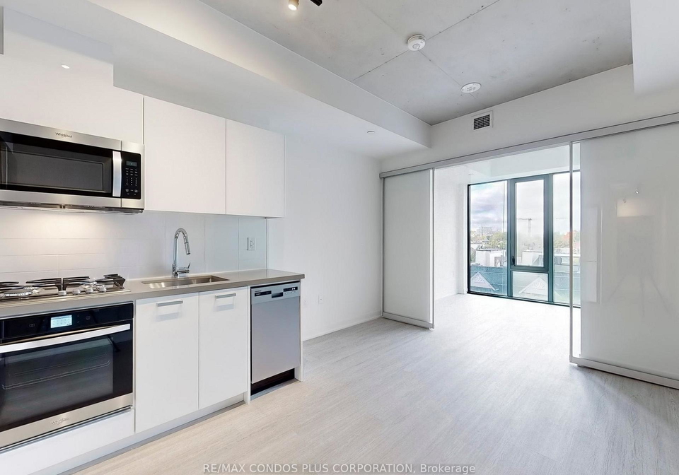 195-mccaul-street-toronto-ontario-c12487145