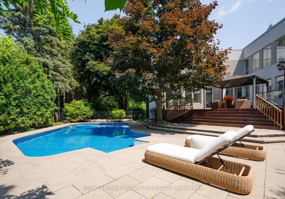 8-harrison-road-north-york-ontario-c12487203