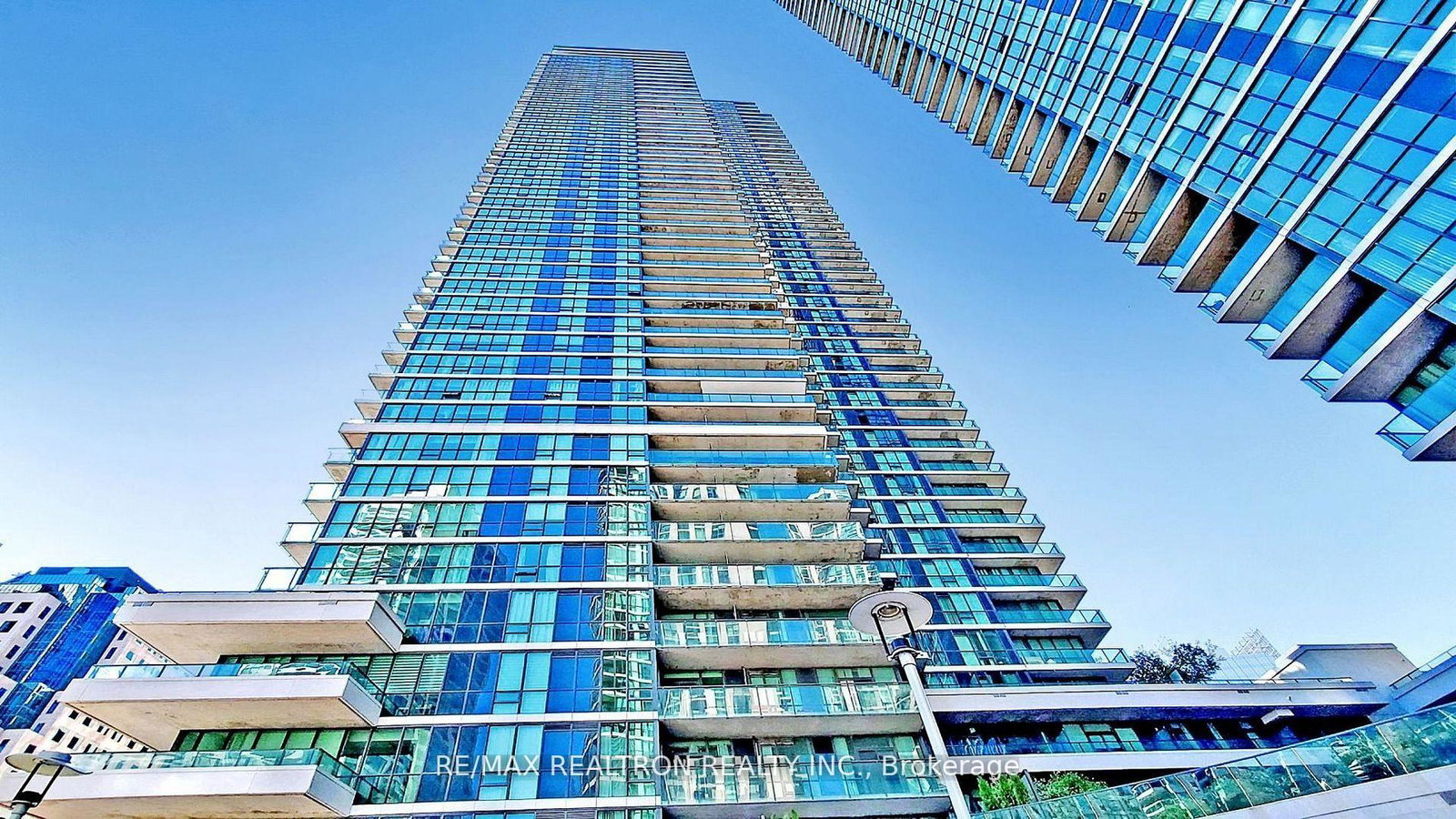 33-bay-street-toronto-ontario-c12487227