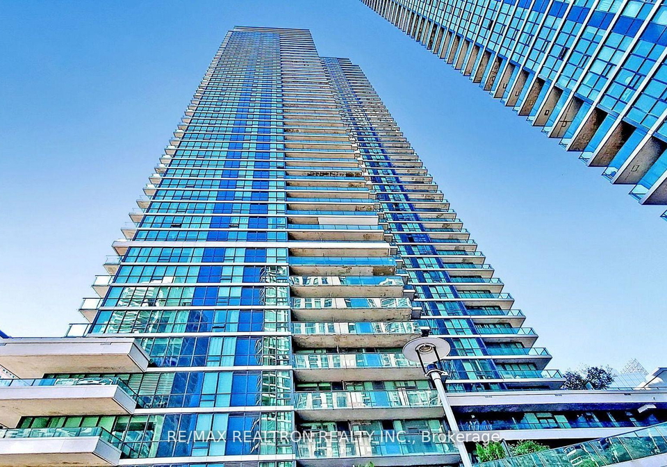 33-bay-street-toronto-ontario-c12487227
