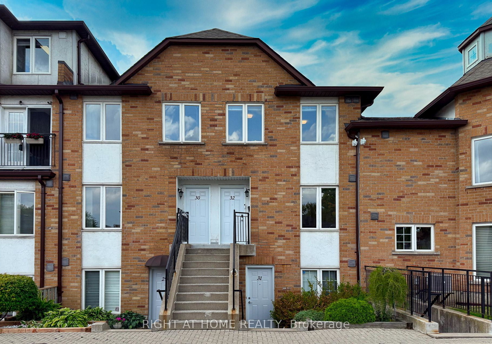 988-sheppard-avenue-w-toronto-ontario-c12487246