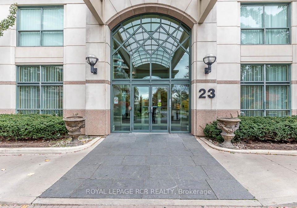 23-lorraine-drive-toronto-ontario-c12487570