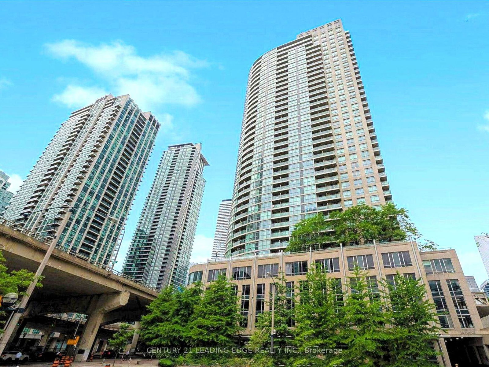 18-yonge-street-toronto-ontario-c12487604