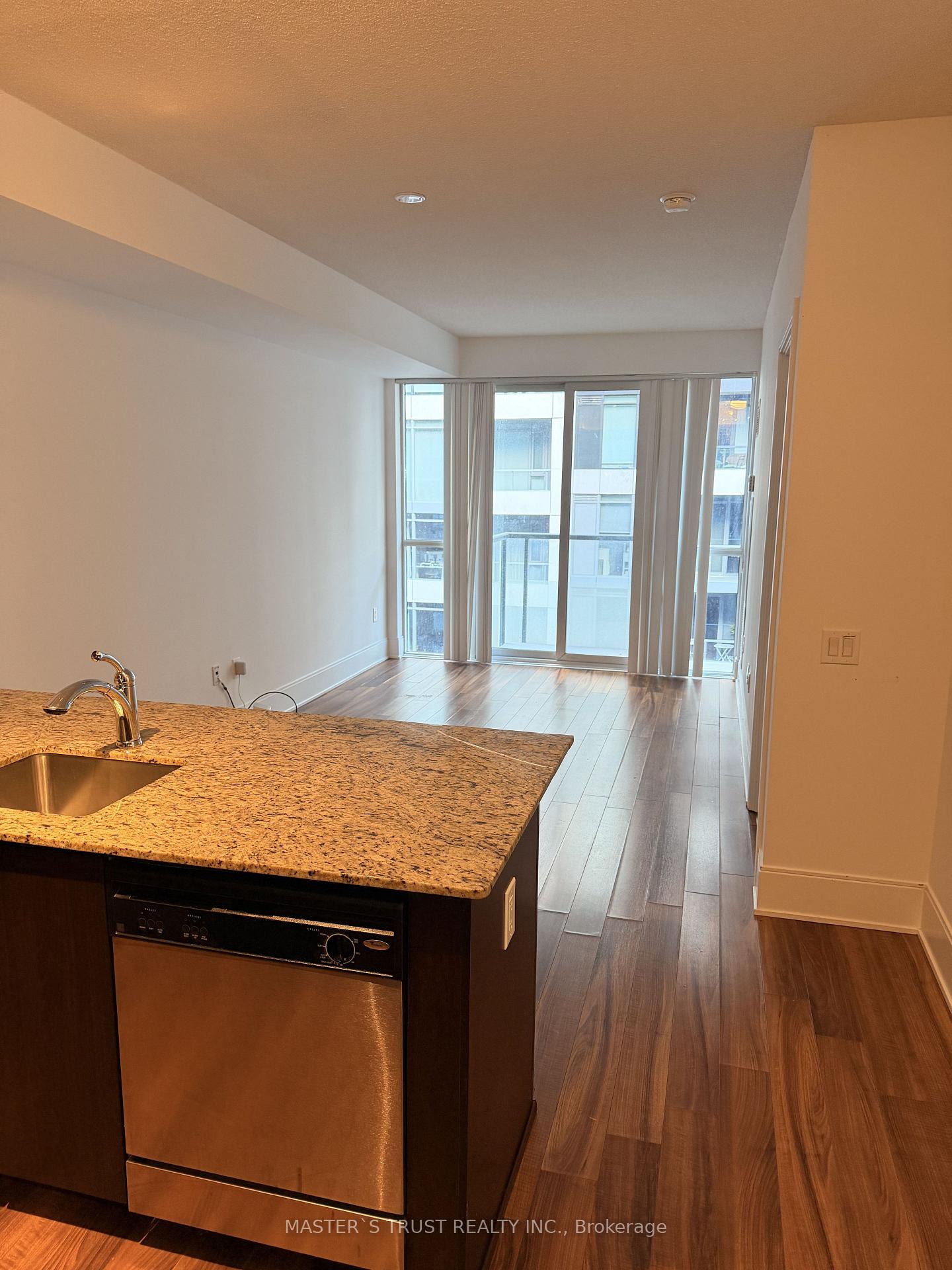 560-front-street-w-toronto-ontario-c12487709