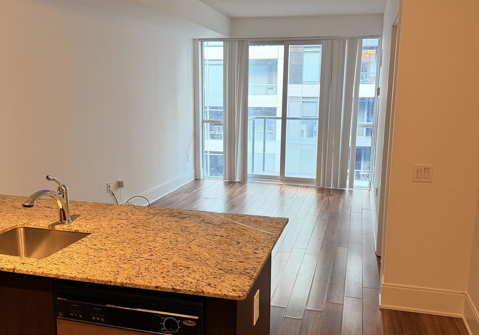 560-front-street-w-toronto-ontario-c12487709