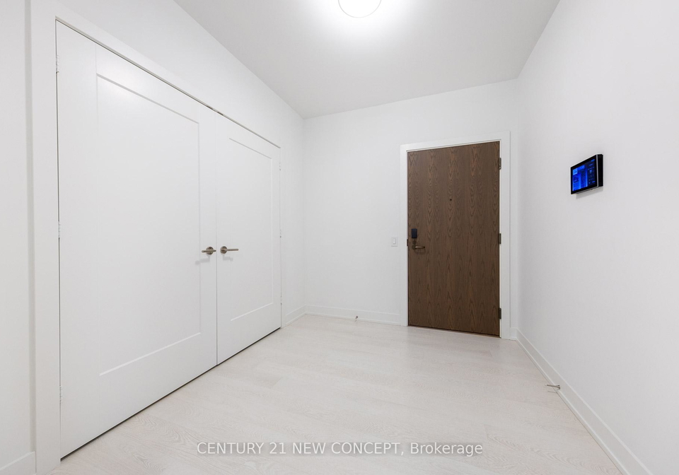 30-inn-on-the-park-drive-north-york-ontario-c12488014
