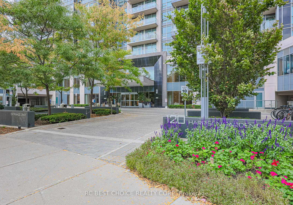 120-harrison-garden-boulevard-north-york-ontario-c12488396