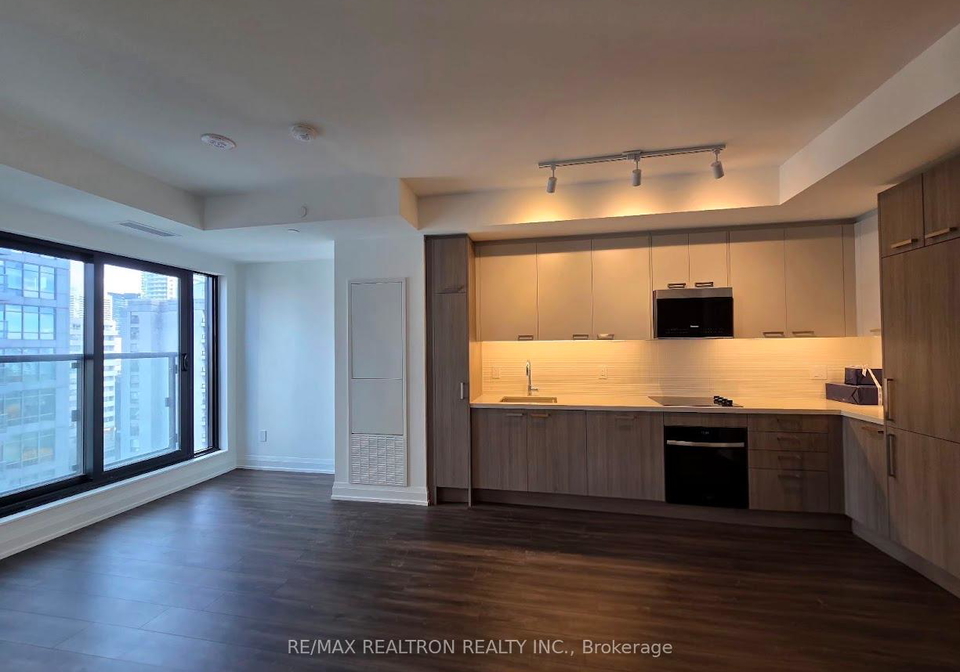 20-soudan-avenue-toronto-ontario-c12489008