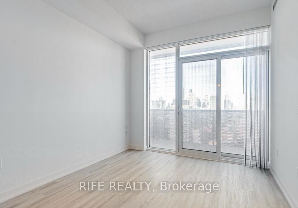 55-cooper-street-toronto-ontario-c12489332