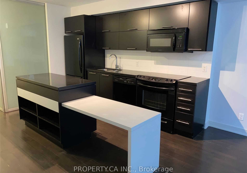 21-nelson-street-toronto-ontario-c12489380