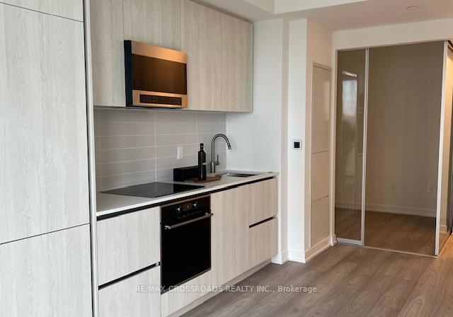 120-broadway-avenue-toronto-ontario-c12489396