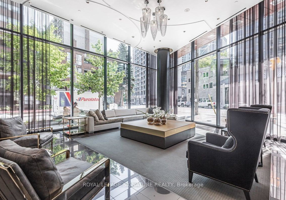 32-davenport-road-toronto-ontario-c12489884