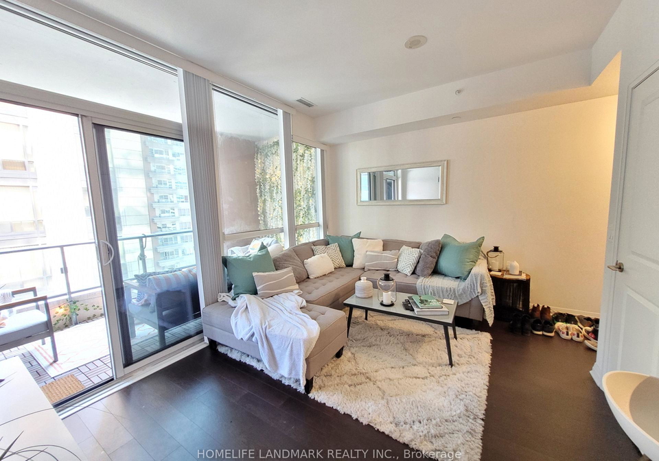 8-mercer-street-toronto-ontario-c12489894
