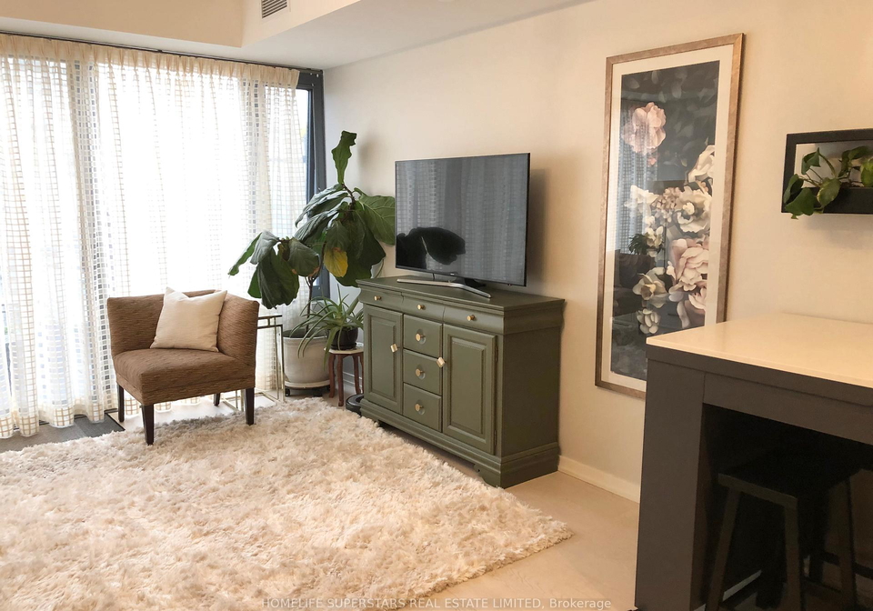 60-colborne-street-toronto-ontario-c12489962