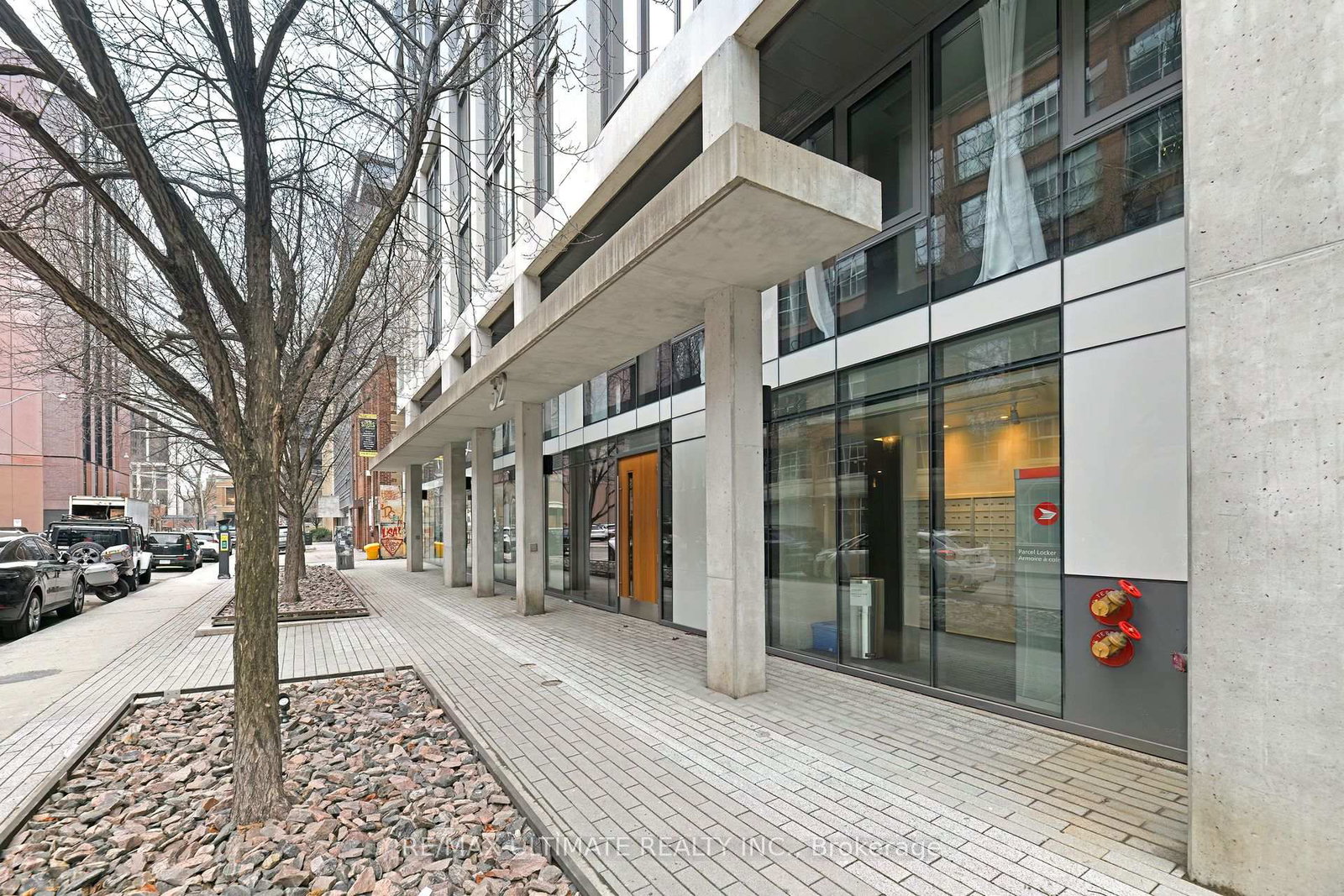 32-camden-street-toronto-ontario-c12490080