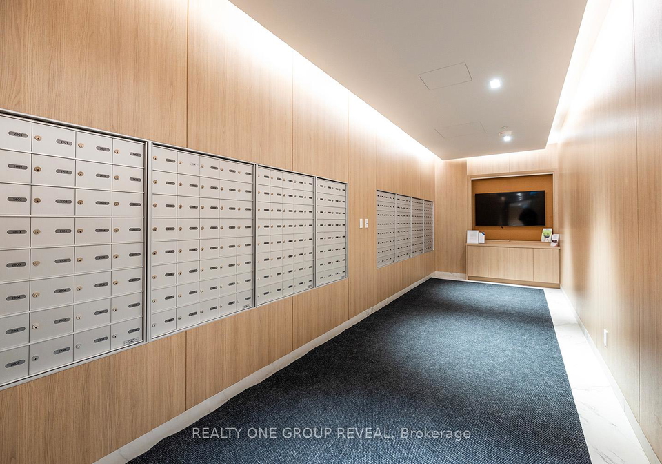 30-ordnance-street-toronto-ontario-c12490134