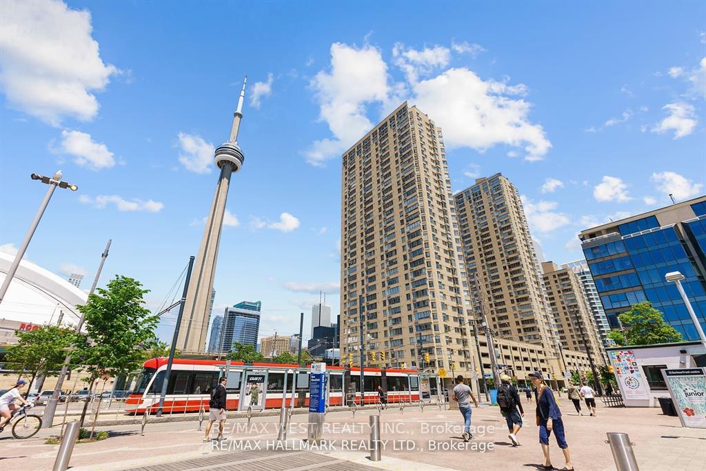 270-queens-quay-w-toronto-ontario-c12490204
