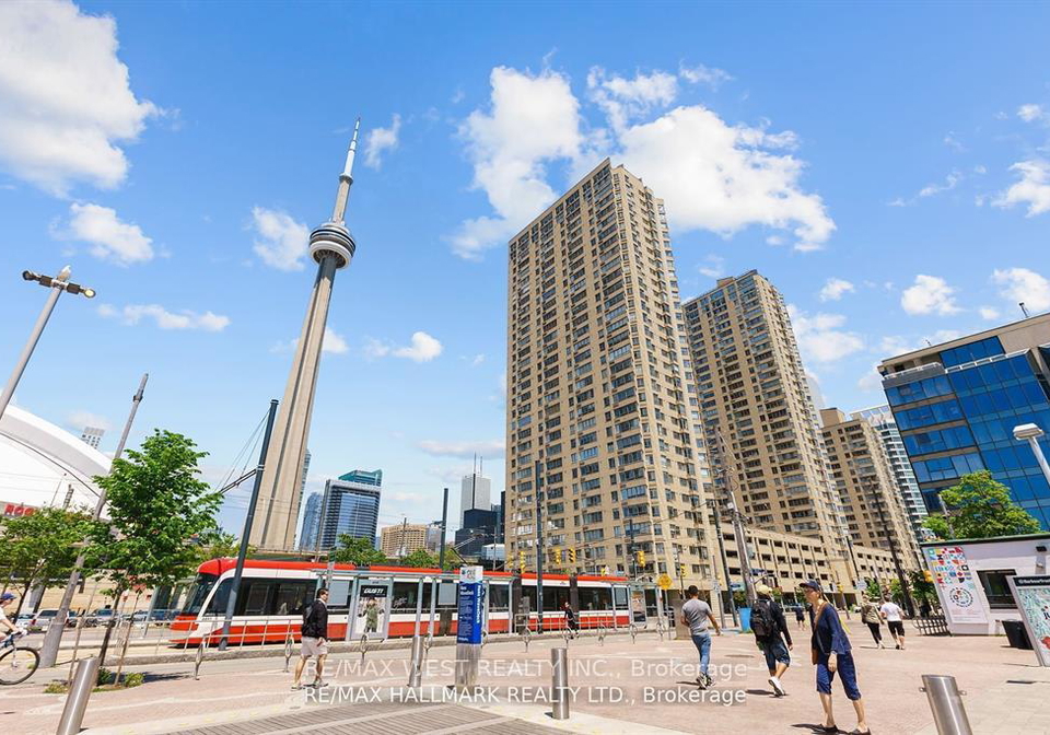 270-queens-quay-w-toronto-ontario-c12490204
