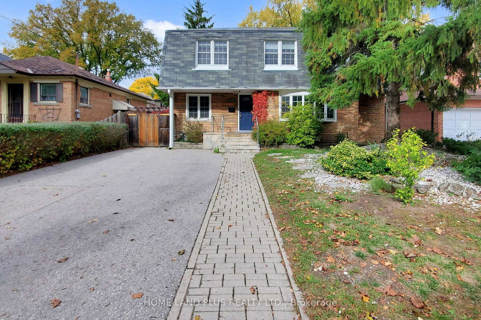 386-princess-avenue-north-york-ontario-c12490340